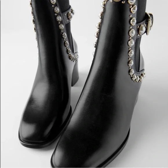 🖤Zara Black Ankle Boots with Faux Pearl Detailing🤍 - Picture 2 of 7